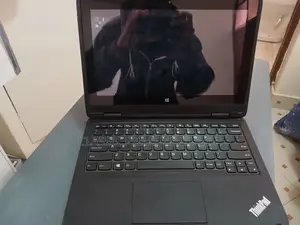Laptop Lenovo Yoga 11e 8GB Intel Pentium HDD+SSD 128GB