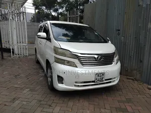 Toyota Vellfire 2010 White