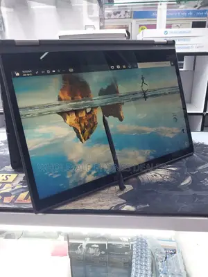 Laptop Lenovo ThinkPad X380 Yoga 16GB Intel Core i5 SSD 256GB