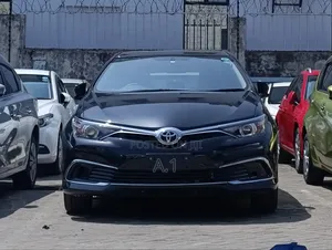 Toyota Auris 2018 Black