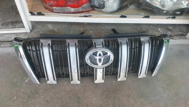Toyota Prado 2015 (160) Grill