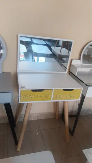 The Best Teble With Drawers and Mirror