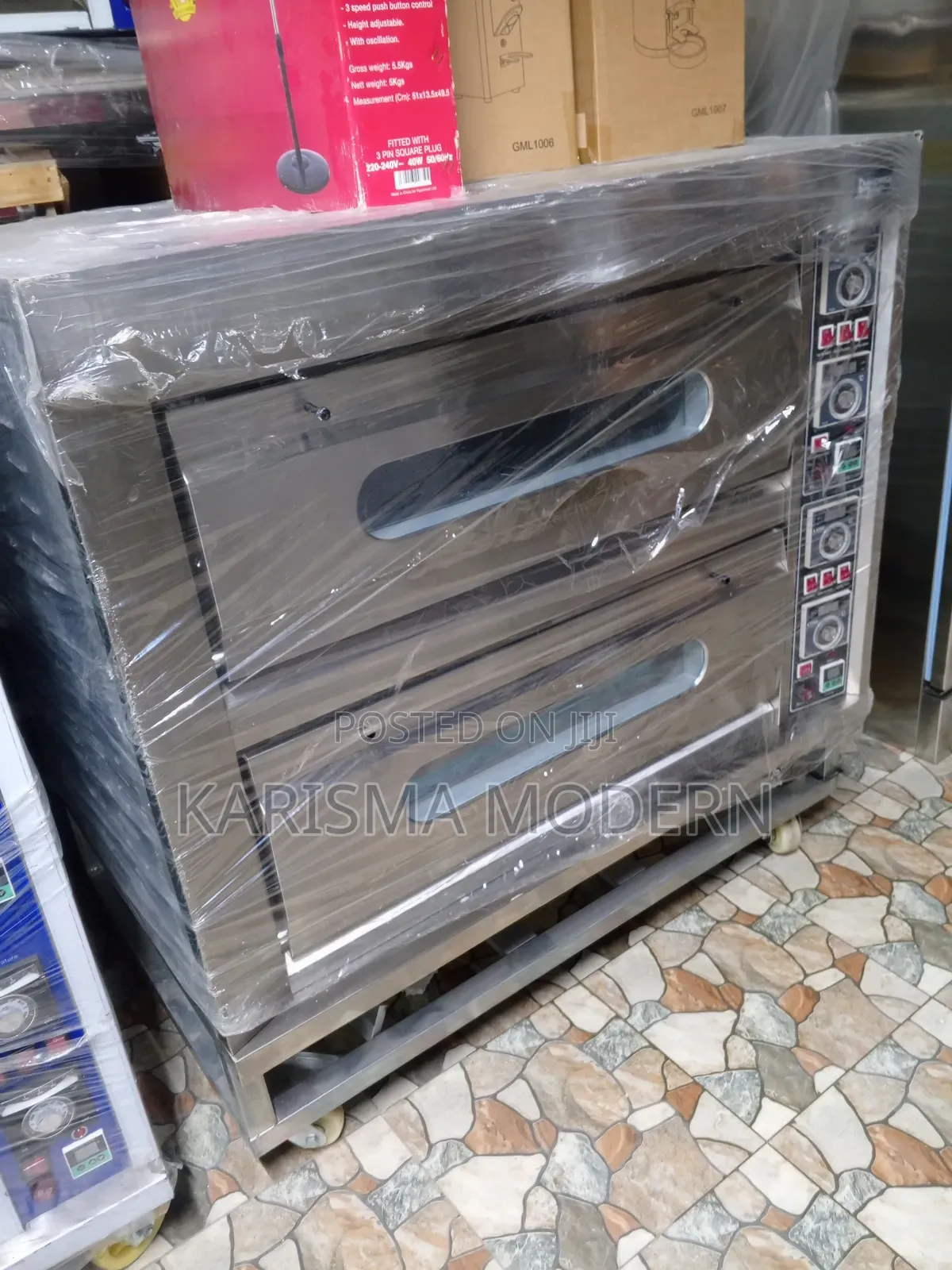 Two Deck Oven With Four Baking Trays