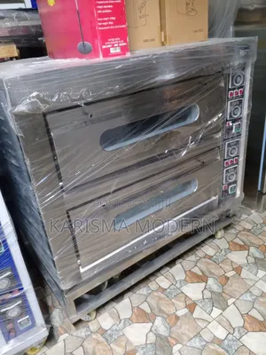 Two Deck Oven With Four Baking Trays