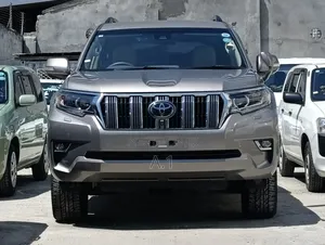 Toyota Land Cruiser Prado 2.8 2019 Gold