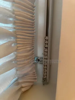 White Single Straight Curtain Rail