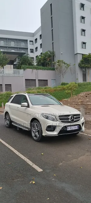 Mercedes-Benz GLE-Class 2017 White