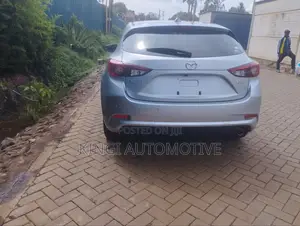 Mazda Axela 2018 Silver