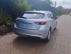 Mazda Axela 2018 Silver