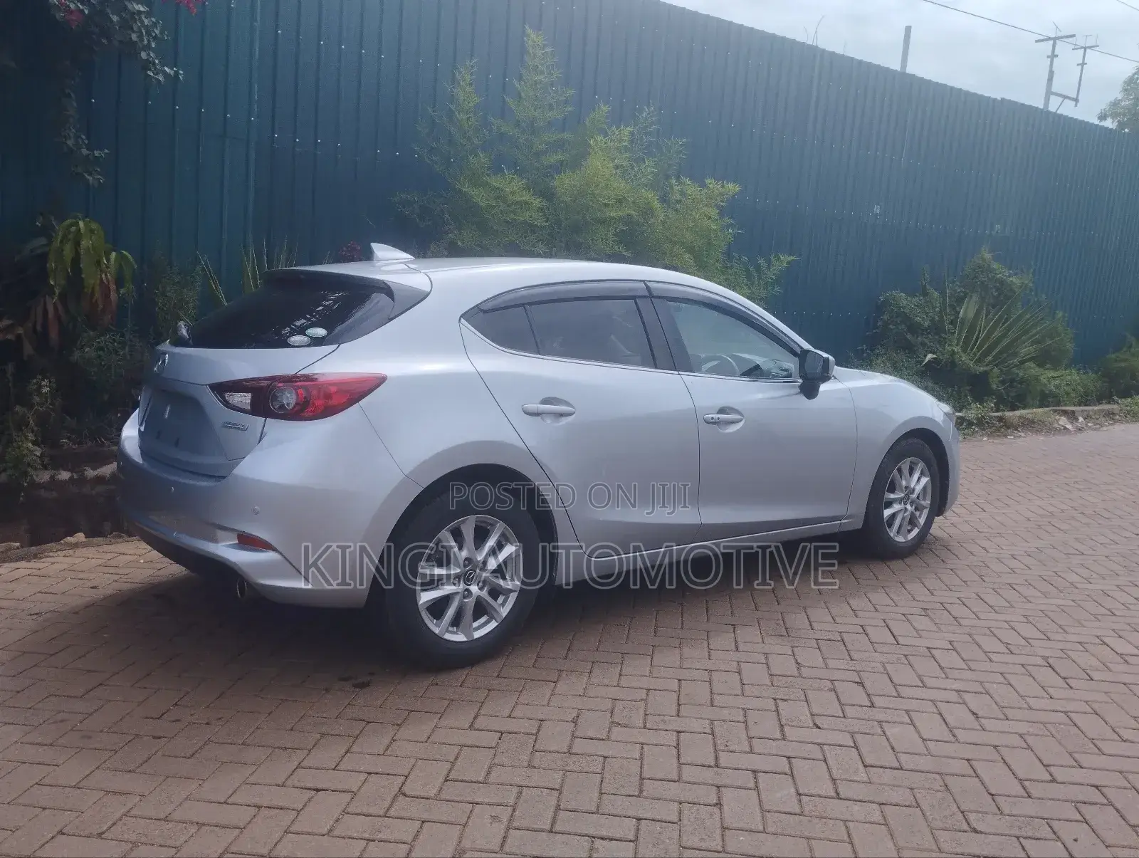 Mazda Axela 2018 Silver