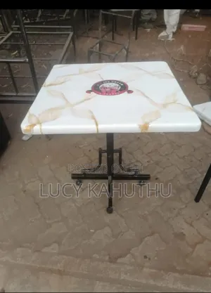 Square Marble Top With Log