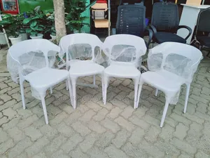 White Accept Chairs Plastics Chairs
