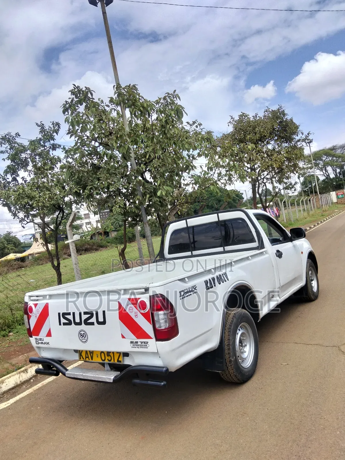 Isuzu D-MAX 2006 White