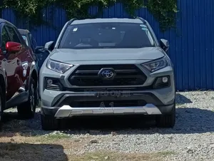 Toyota RAV4 2020 Green