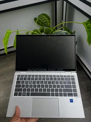 Laptop HP EliteBook 1040 G8 16GB Intel Core i7 SSD 512GB