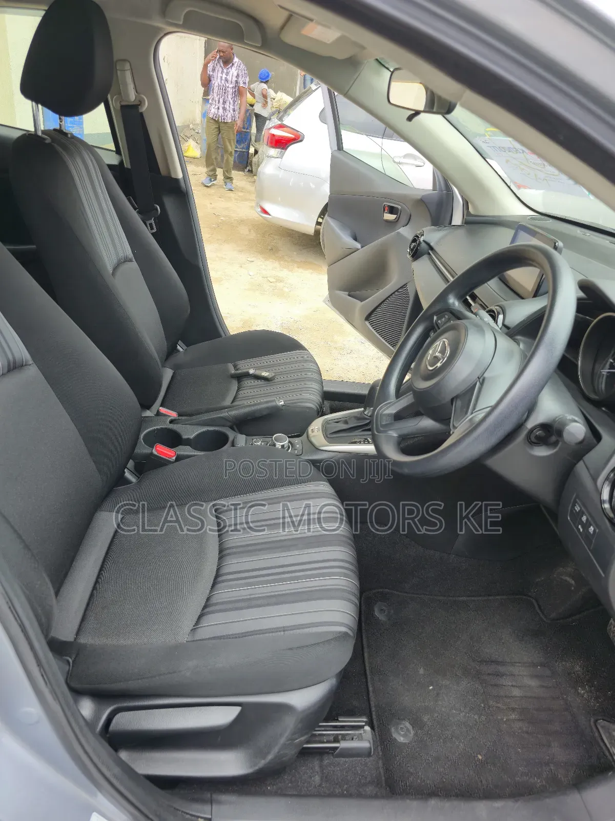 Mazda 2 2020 Silver