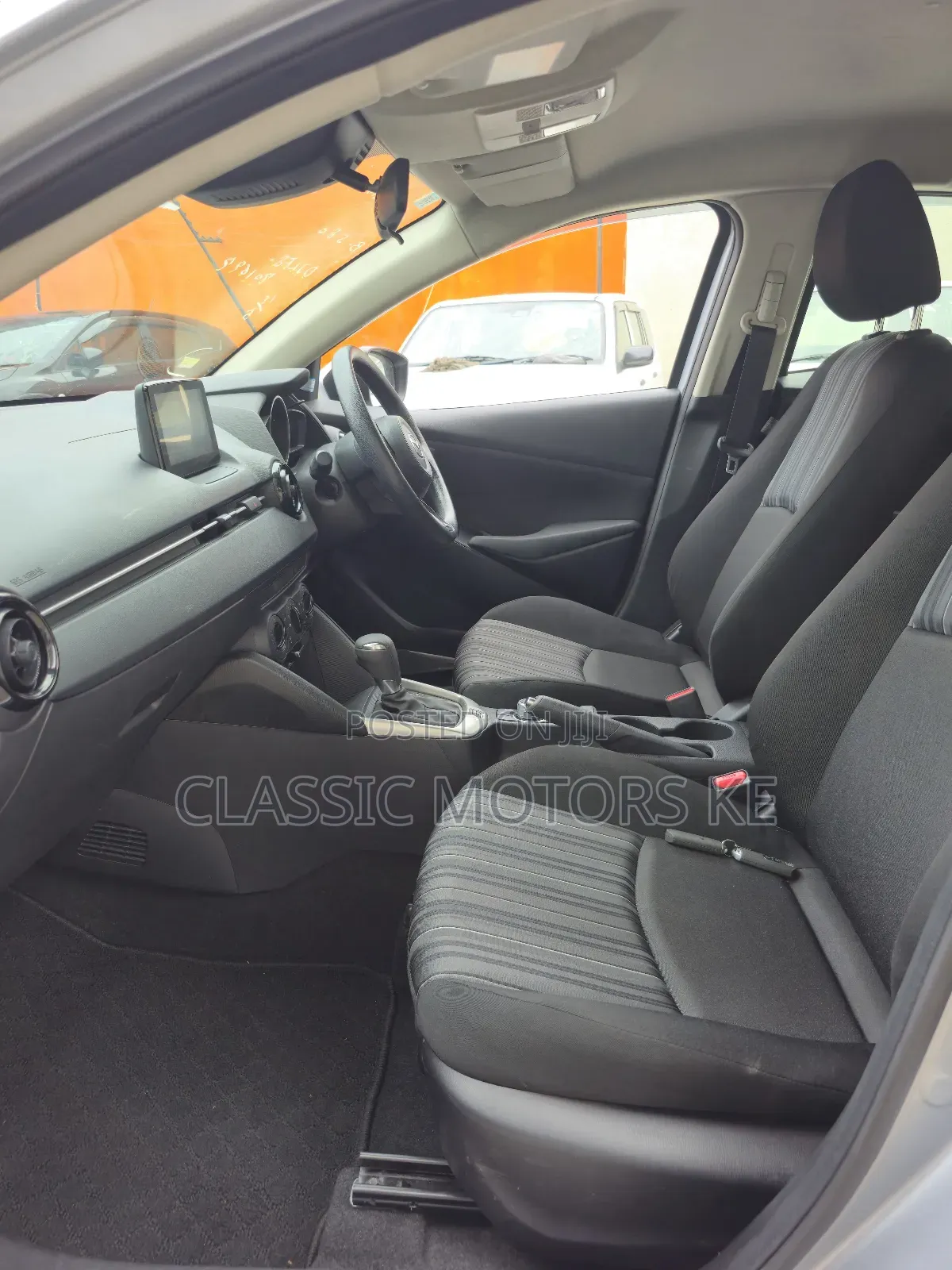 Mazda 2 2020 Silver