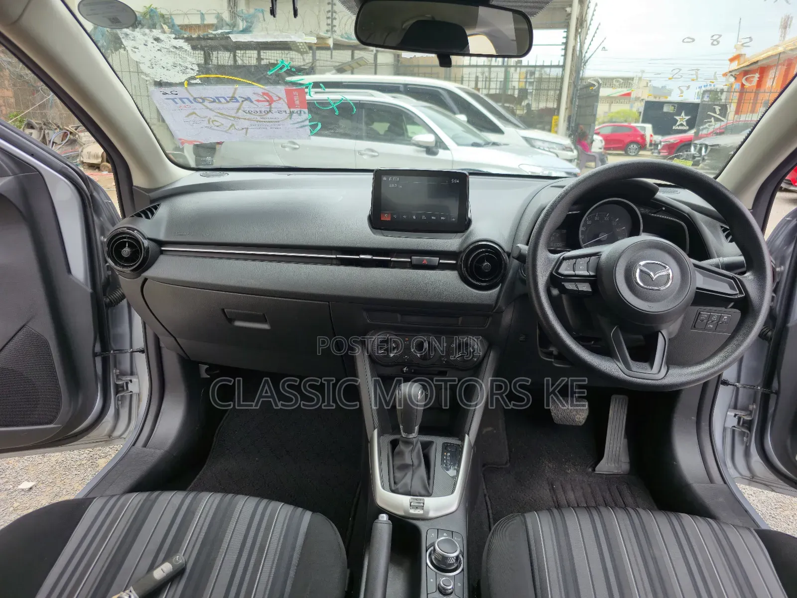 Mazda 2 2020 Silver