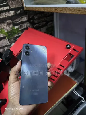 Samsung Galaxy A06 64 GB Gray