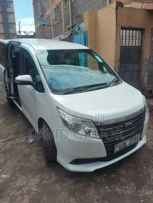 Noah for Hire Plus Driver