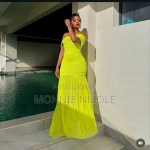 Beautiful Luminous Green Dinner Dress/Evening Dress/Birthday Dress