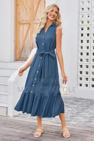 Sleek Chic Sleeveless Denim Dress