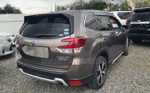 Subaru Forester 2.0XT Premium AWD 2018 Gray
