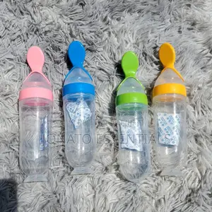 Silicone Baby Feeding Spoon Bottle - Squeezy Weaning Feeder