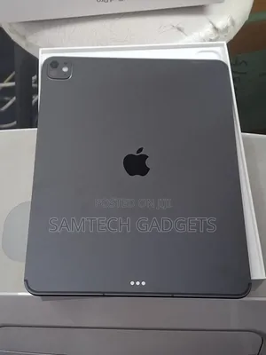 New Apple iPad Pro 13 (2025) 256 GB Gray