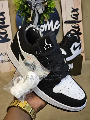 Jordan 1 Low 'Panda'
