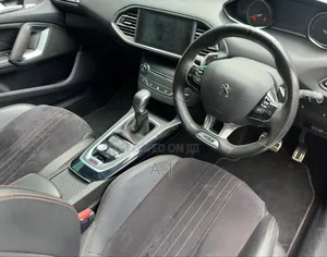 Peugeot 308 2018 Black