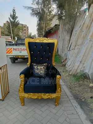 Queen Chair or King Chair, Black and Gold 