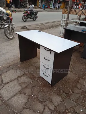 Modern Computer/ Study📚✏ Home/ Office Desk