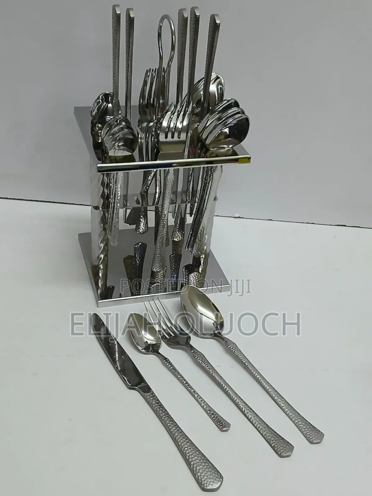 25 Pcs Dining Glister Astrid Cutlery Set With Stand