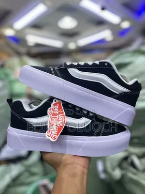 Vans Knu Stack Platform 🐾

Triple Sole