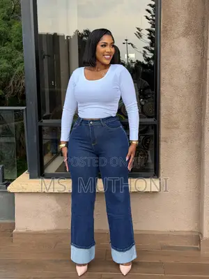 Ladies Cuffed Hem Mom Jeans
