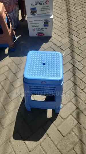 Shoshona Plastic Stools