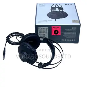 Akg Closed-Back Headphones: Lightweight Comfort for Long Sessions