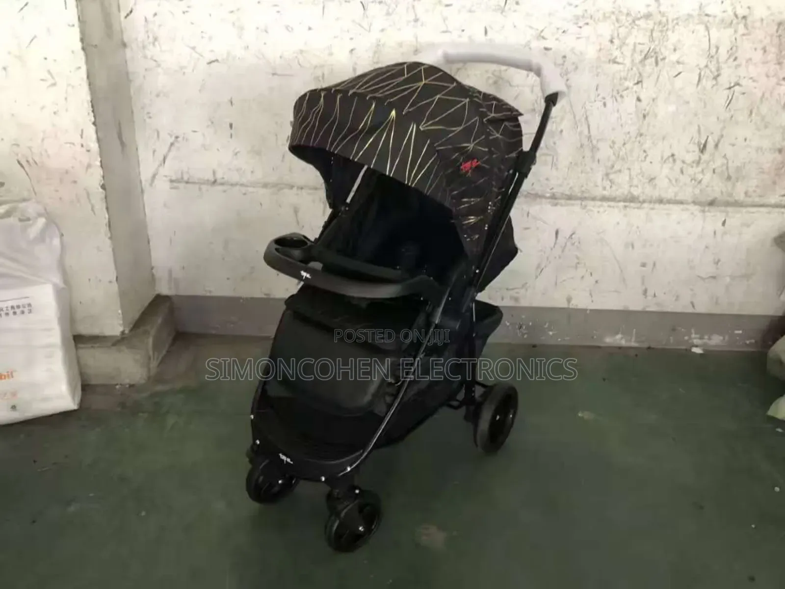 Baby Stroller With Reversible Handles