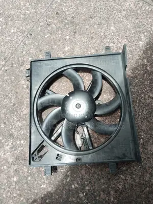 Nissan Note E12 Radiator