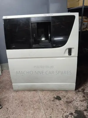 Toyota Hiace 7l Sliding Door RHS