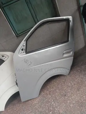 Toyota Hiace 7l Front LHS Door