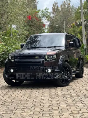 Land Rover Defender X-Dynamic HSE 2021 Black