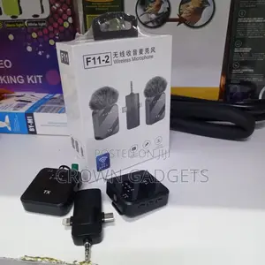 F11-2 Wireless Lavalier Microphone for iPhone Android