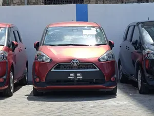 Toyota Sienta 1.5 FWD 2018 Maroon