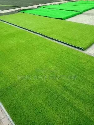 Artificial Grass Carpet for Home, Commercial and Outdoor Decoration