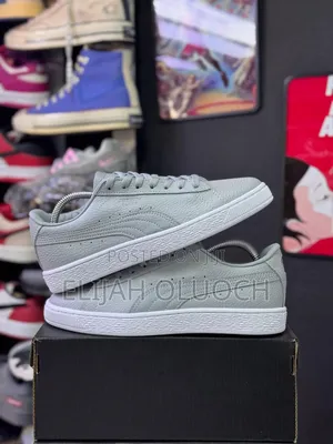 Grey Puma Suede Classic
Sizes: _40 41 42 43 44 45_