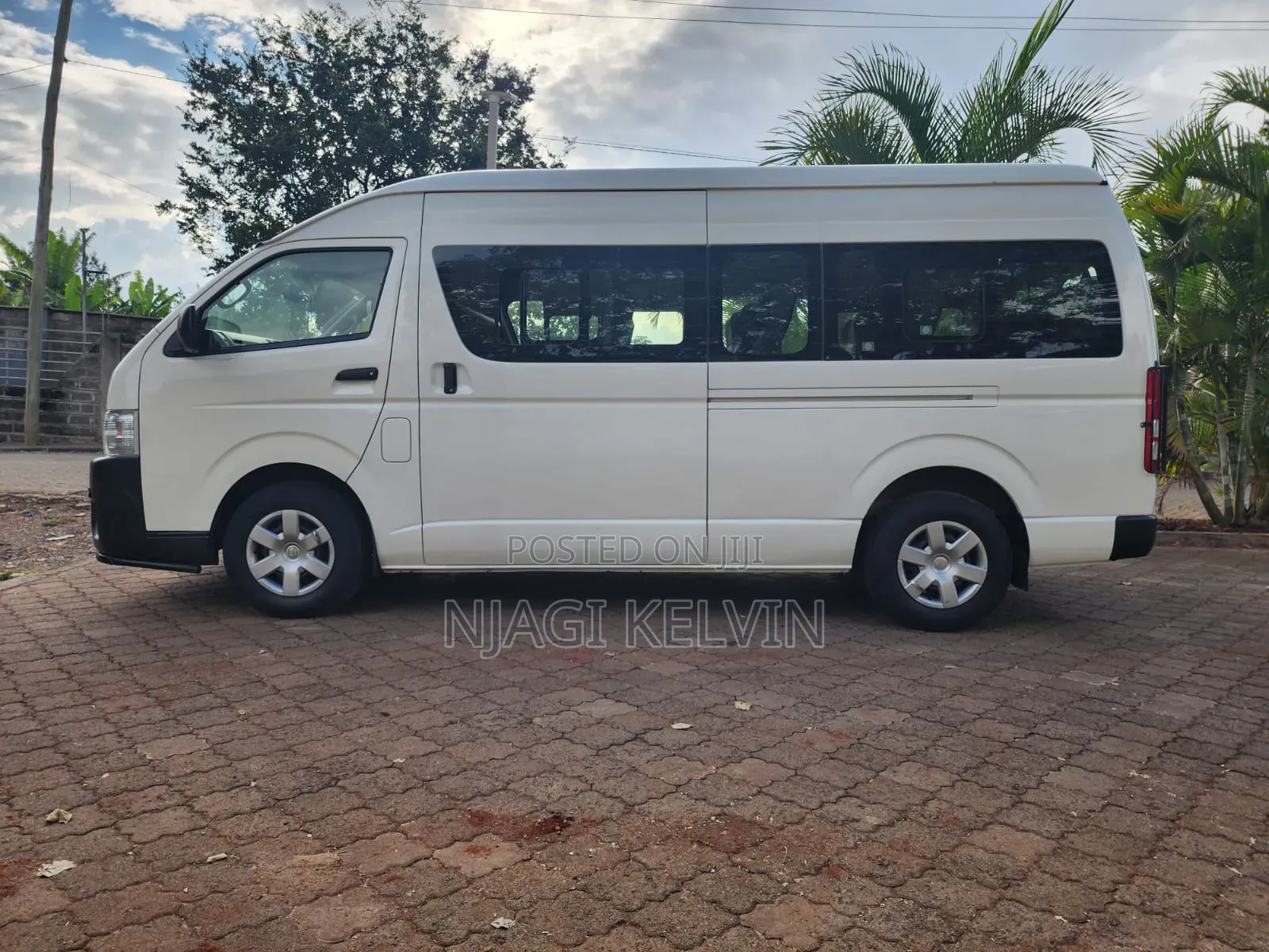 Toyota HiAce 2023 White