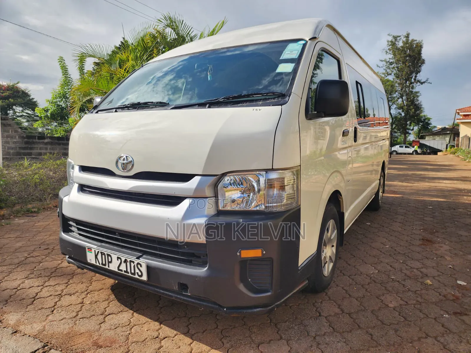 Toyota HiAce 2023 White