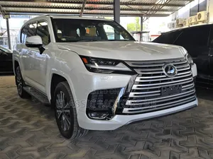 Lexus LX LX 600 2023 White
